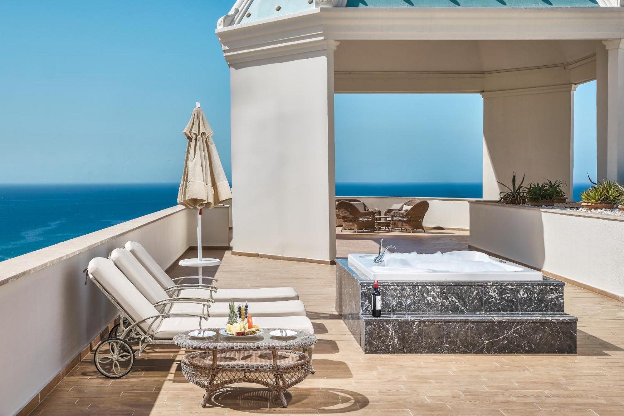 Suite Spa Bath