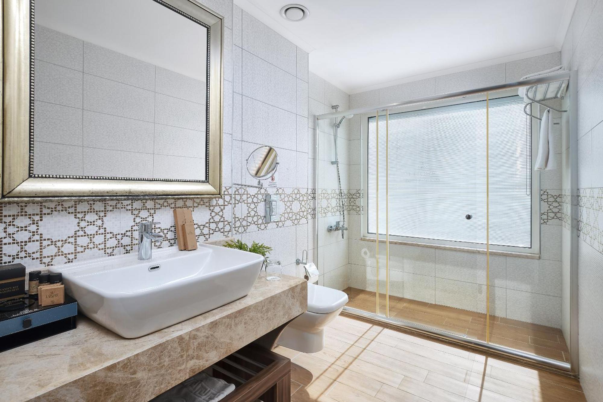 Suite Spa Bath